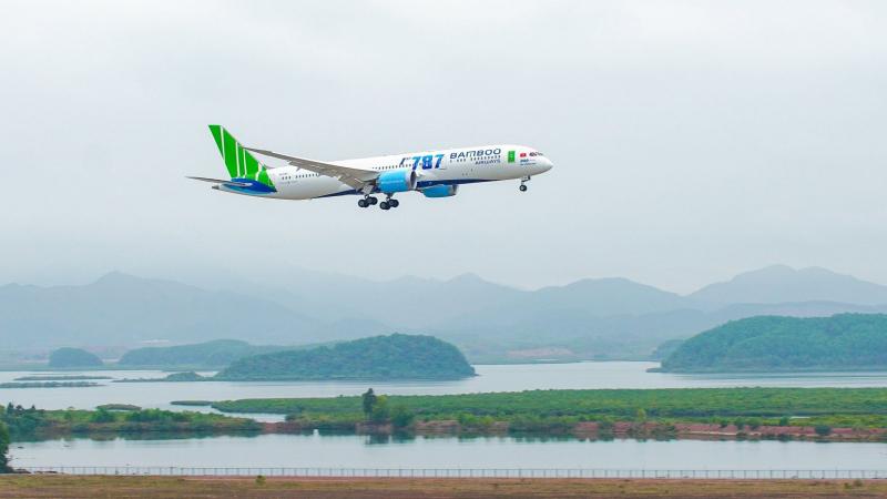 Lê Gia - Vé Máy Bay, Tàu Hỏa Tại Huế
