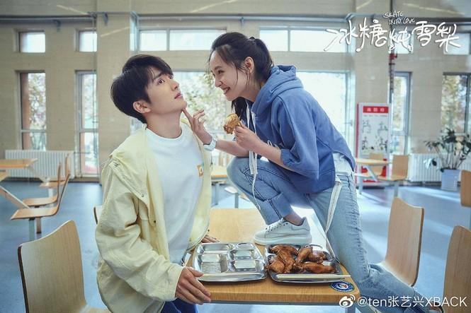 Lê hấp đường phèn rất dễ gây nghiện và nó đã chứng tỏ sức hút của mình khi bùng nổ lúc lên sóng.