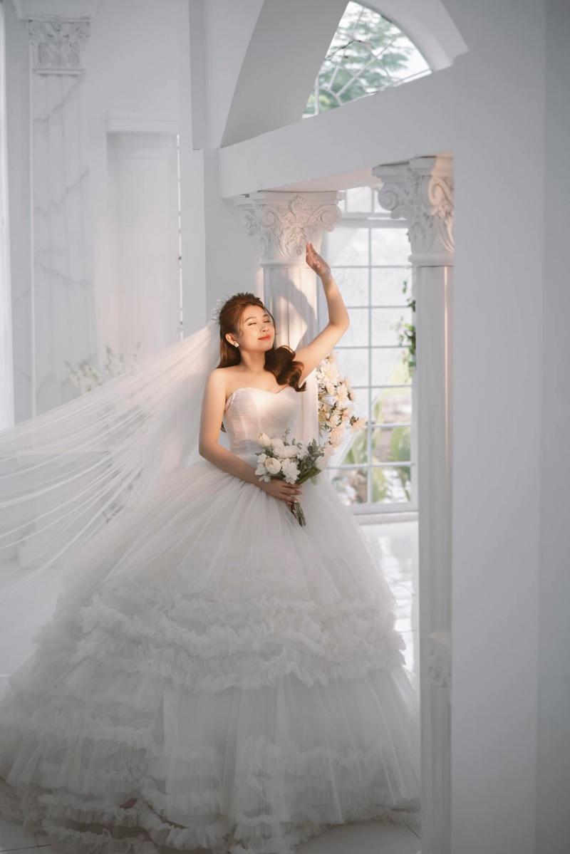 Lilly Wedding