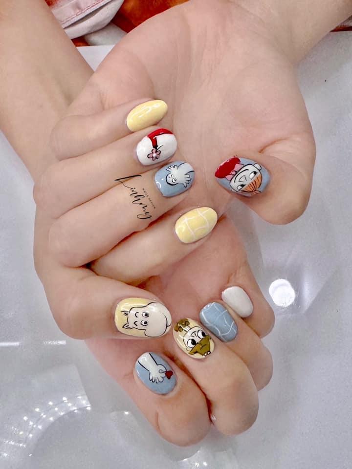 Linh Nails mang đến cho bạn một bộ móng không chỉ đẹp, khỏe mạnh mà còn thật phong cách, đầy sáng tạo