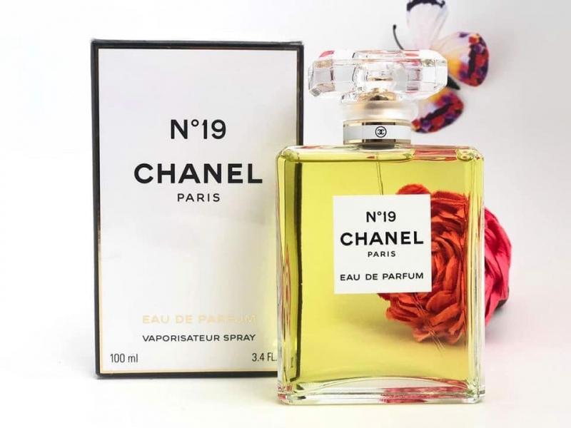 N°19  EAU DE PARFUM DẠNG XỊT - 100 ml