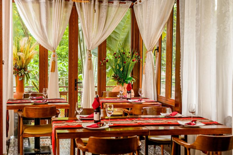 Nakharat Thai Restaurant