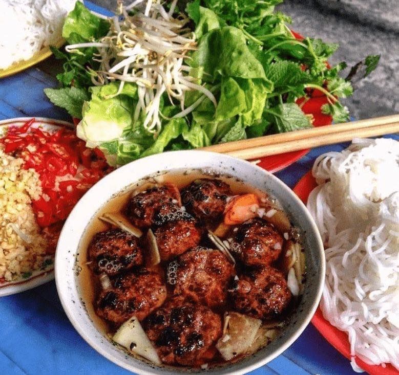 Nem Vuông Cua Bể