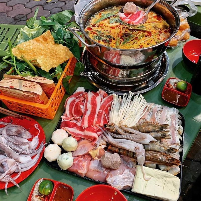 Ngói CTR - Lẩu Thái Số 2 - B4 Đào Duy Anh