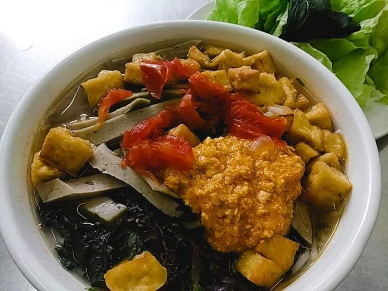 Nhà hàng chay Lạc Viên