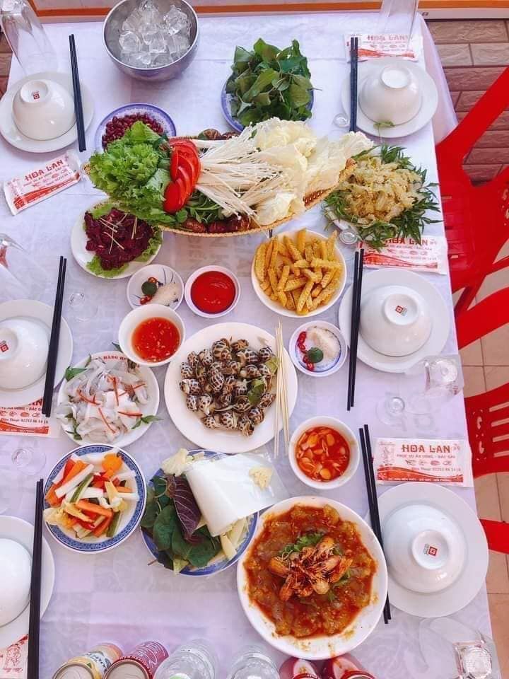 Nhà Hàng Hải Sản Hoa Lan