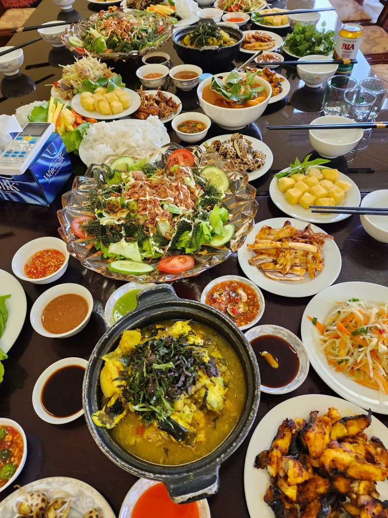 Nhà hàng Huy Hương Cửa Lò