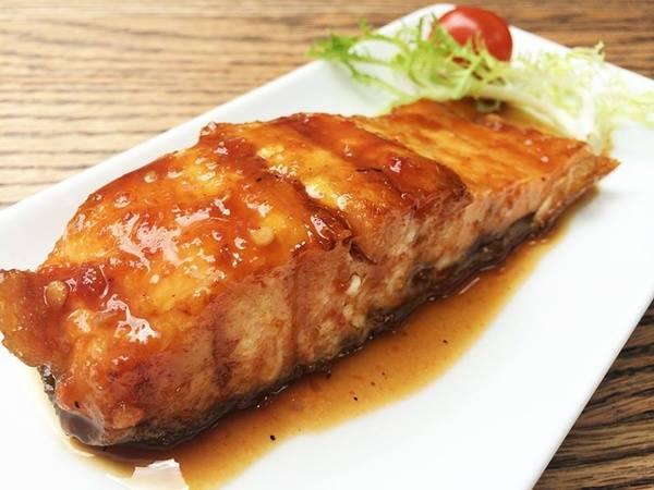 Nhà Hàng Tân Sơn