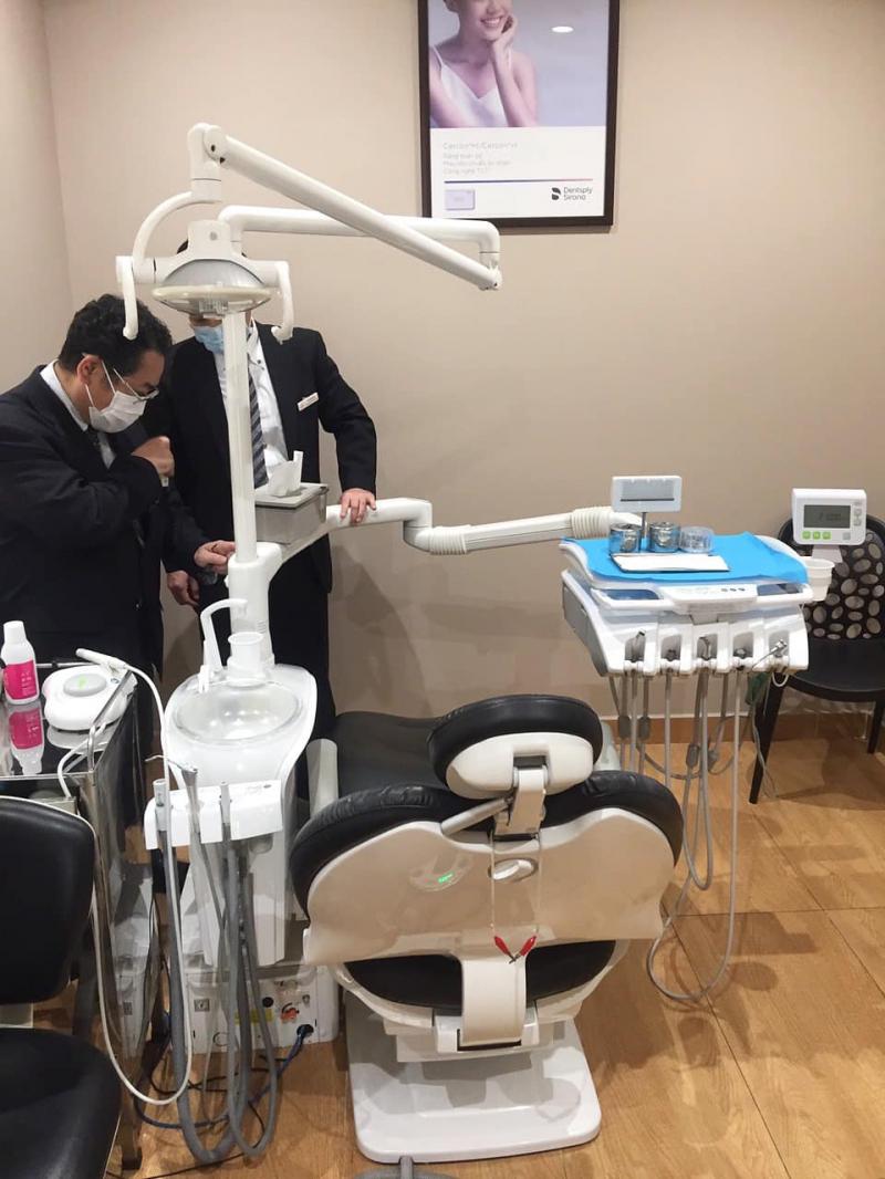 Nha khoa Lan Anh có trang thiết bị hiện đại đồng bộ, đảm bảo vệ sinh luôn được vô trùng kĩ lưỡng
