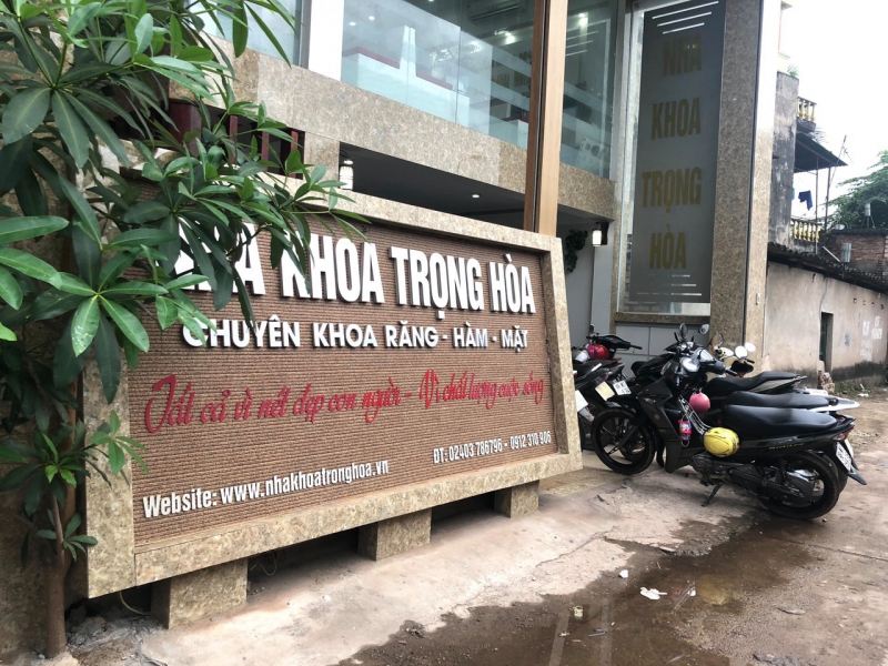 Nha khoa Trọng Hòa
