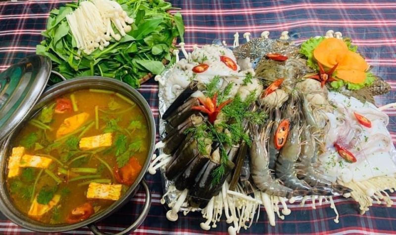 Nhà Hàng Long Sữa