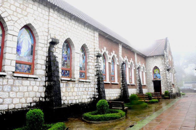 Nhà Thờ Đá Sapa