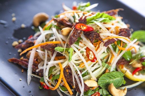 Nộm bò khô