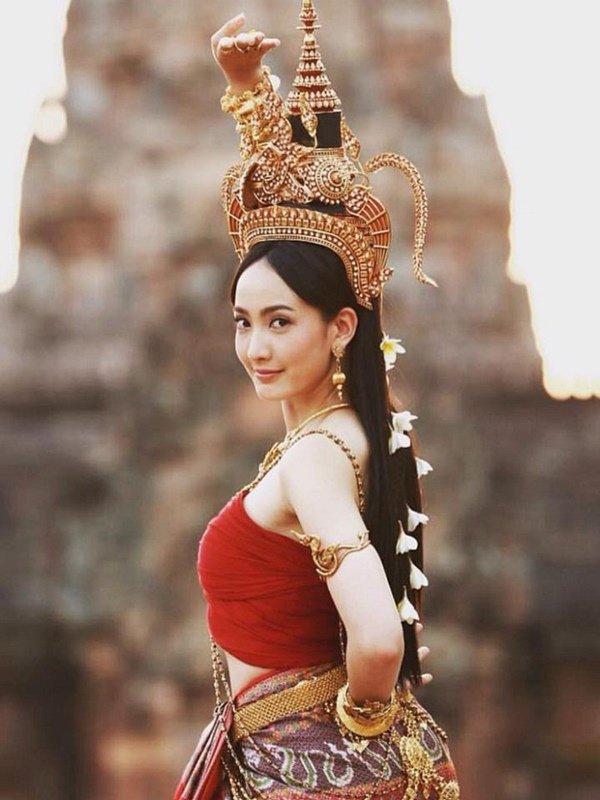 Nữ diễn viên chính