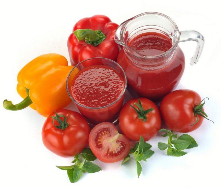 Nước ép ớt chuông cà chua