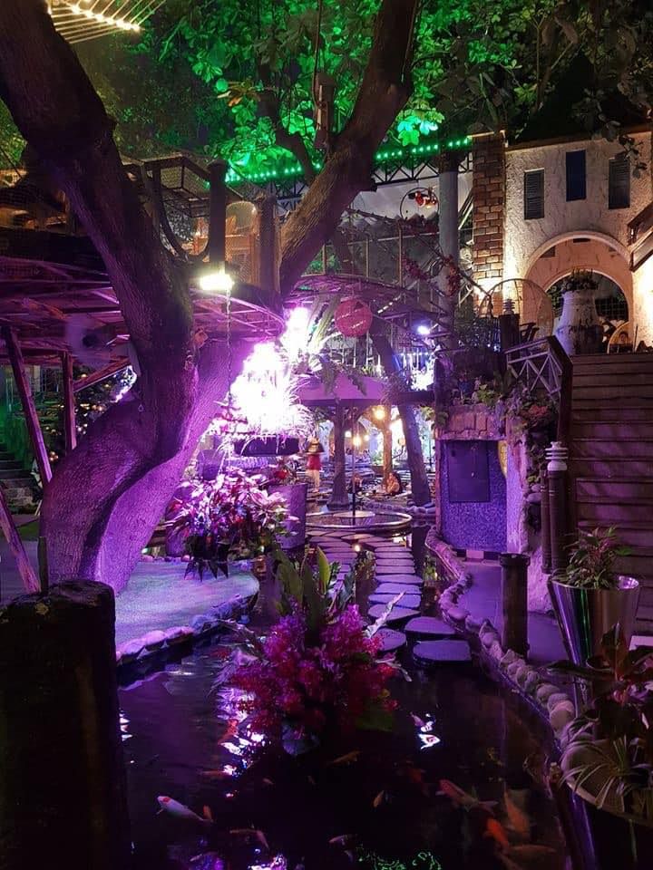 Oasis Cafe