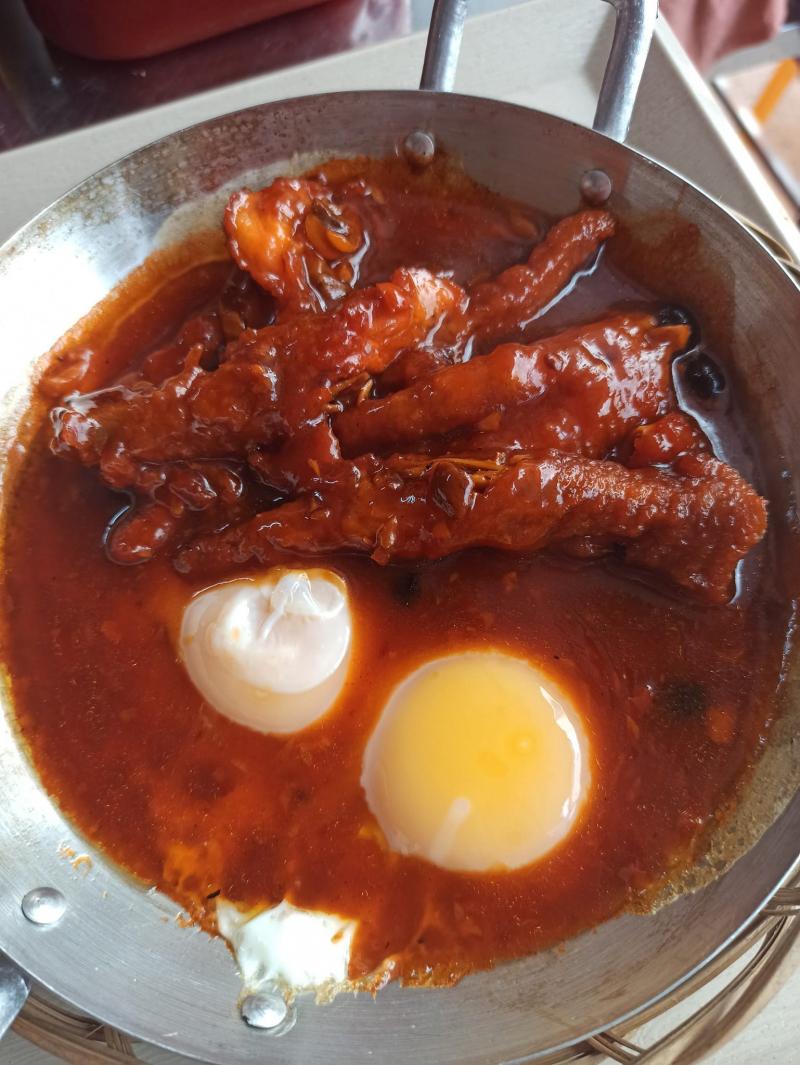 A Béo - Bò Né, Mì Xào & Bánh Mì Chảo
