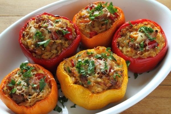 Ớt chuông nhồi thịt phô mai nướng