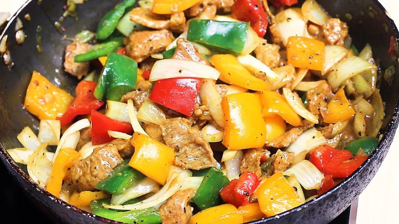 Ớt chuông xào thịt lợn