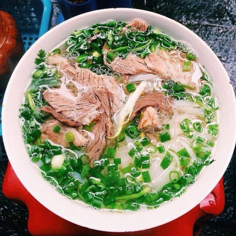 Phở Bưng Hàng Trống
