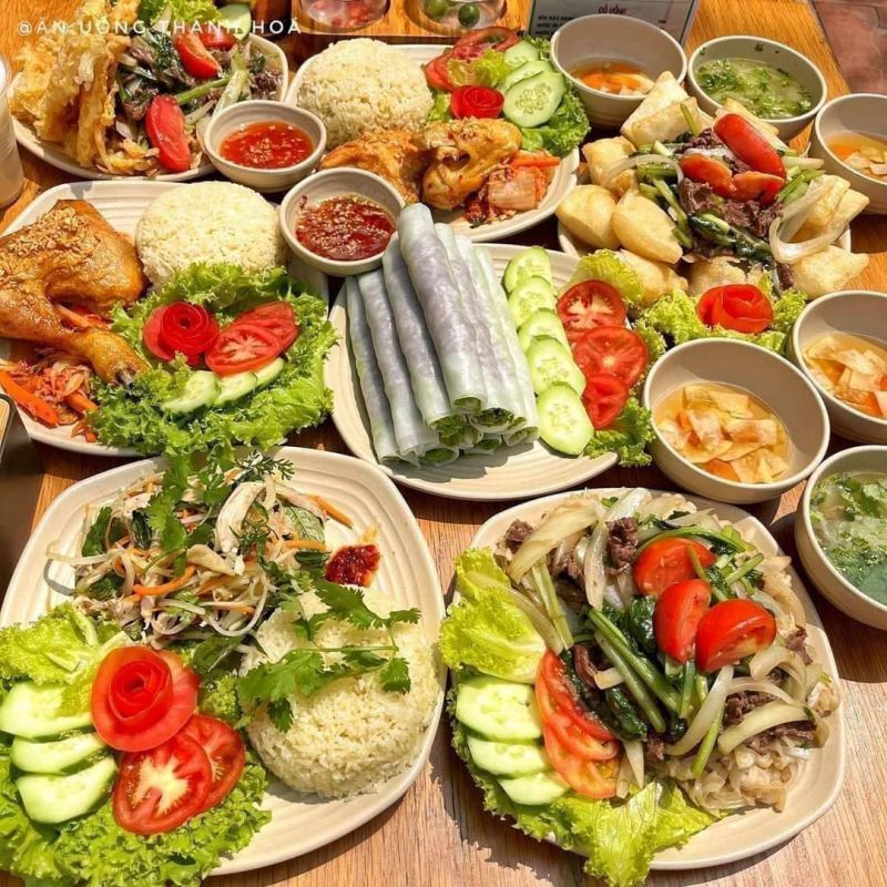 Phở Cuốn - Cơm Gà VŨ GIA