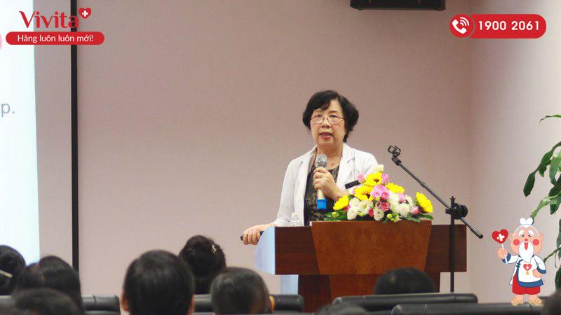 Phó Giáo sư, Tiến sĩ Nguyễn Thúy Oanh