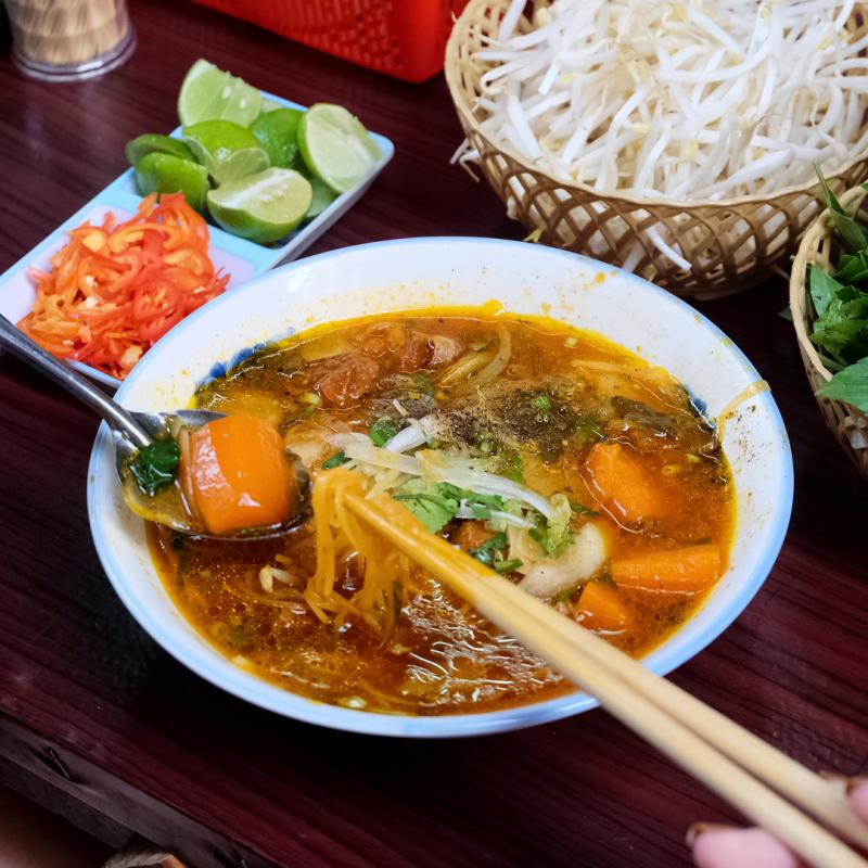 Phở Lòng Bò - Bò Kho Dũng