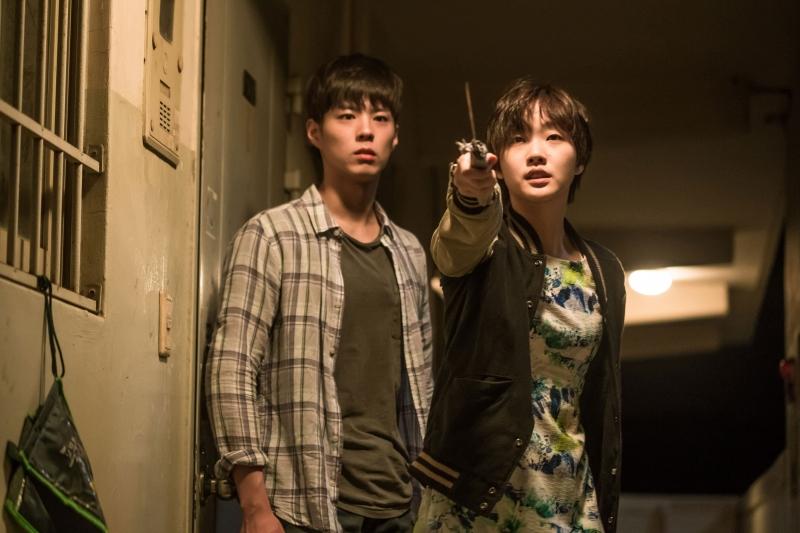 Hai nhân vật Seok-hyun và Il-young