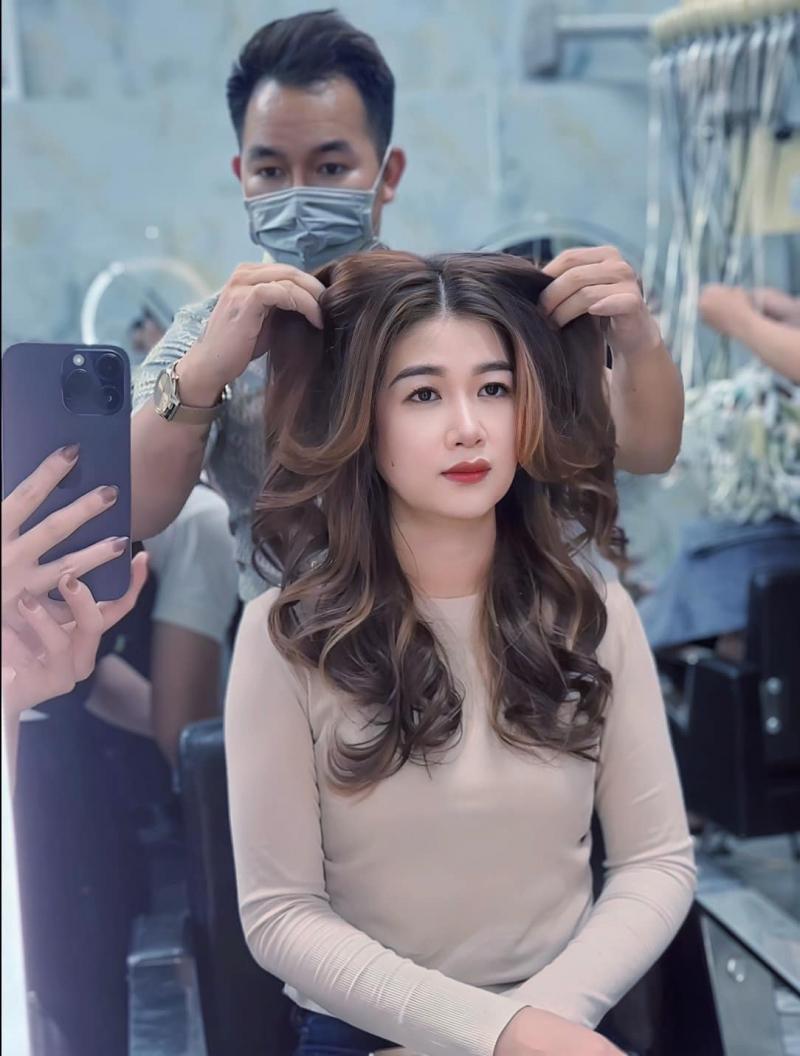 Phong Tuấn Hair Salon