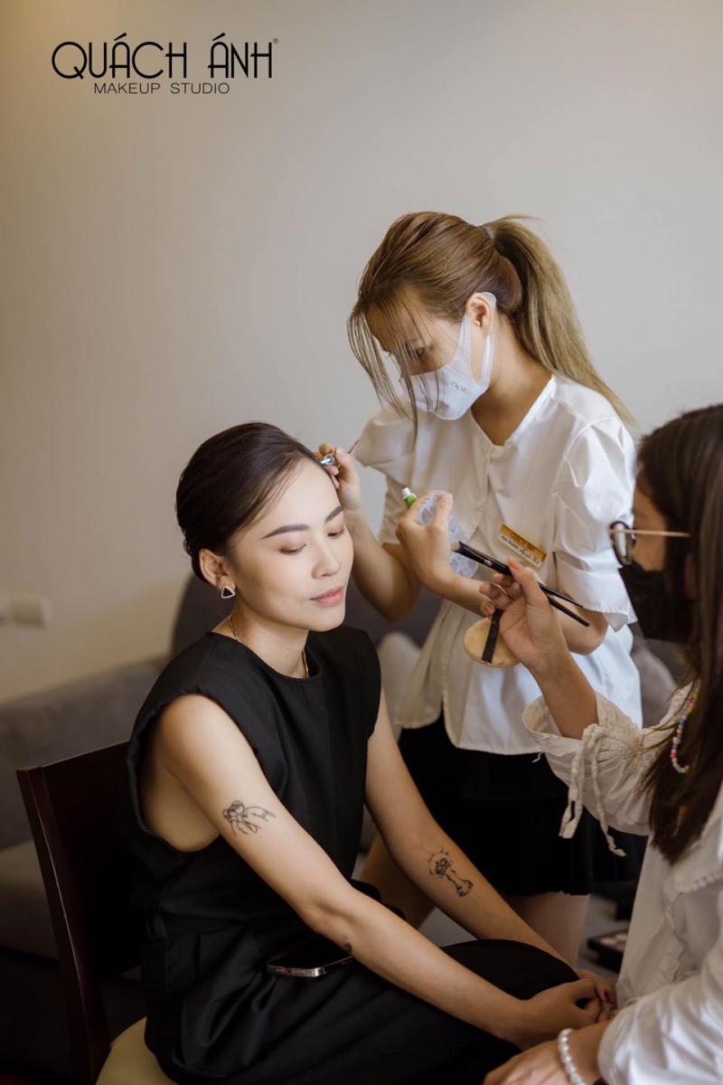 Quách Ánh Makeup Studio