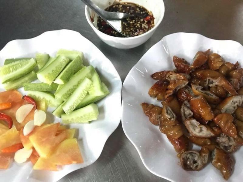 Quán Cơm Hoàng Anh