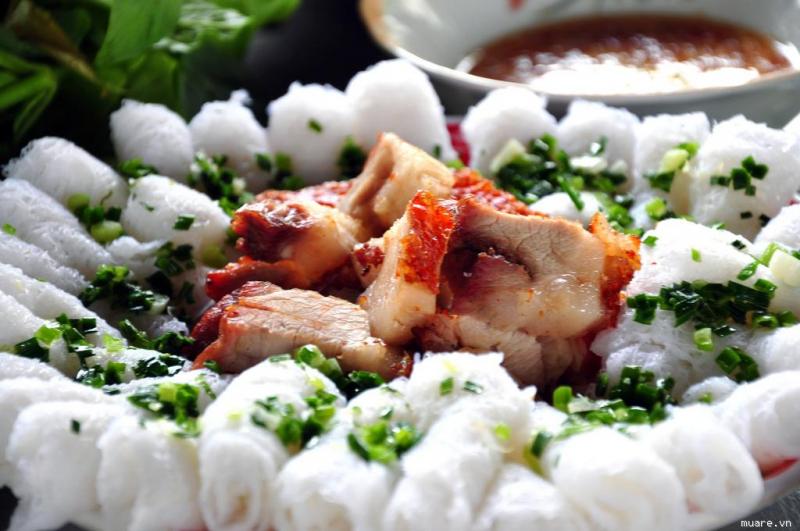Bánh hỏi thịt nướng