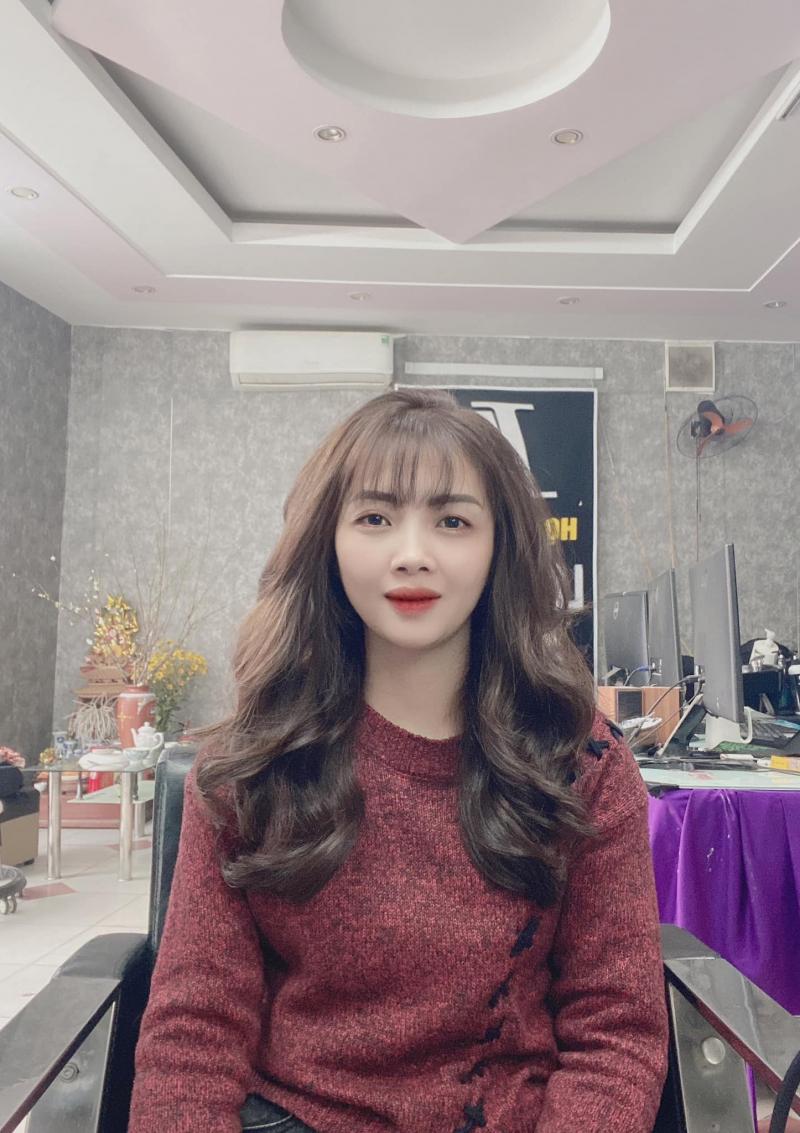Salon Long Tình