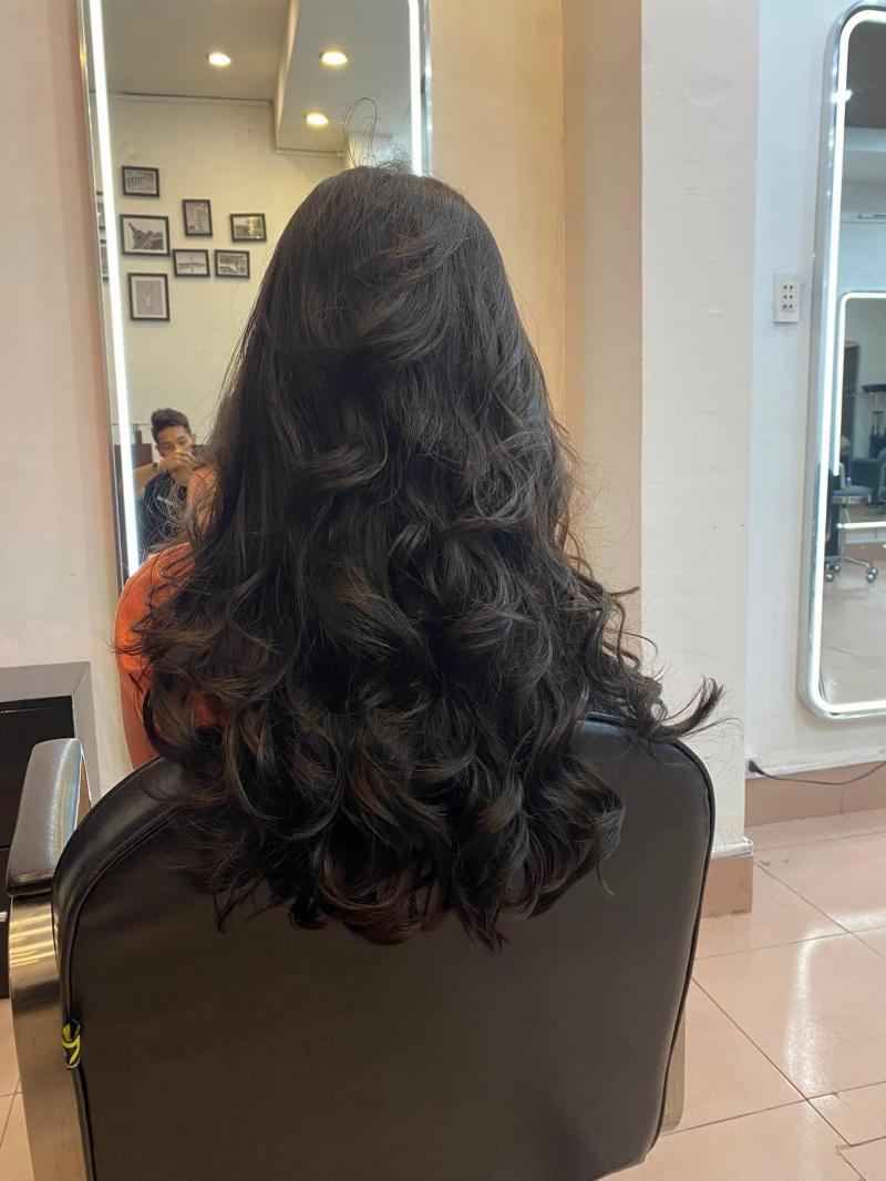 SaLon Louis Nguyễn