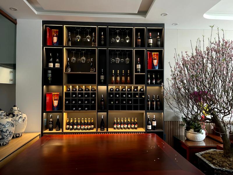 She's Wine Shop