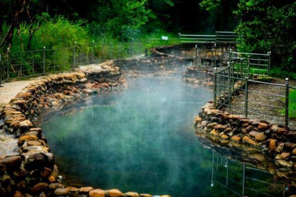 Suối khoáng nóng Tiên Lãng - Hải Phòng
