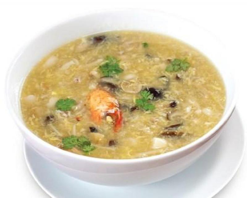Súp cua biển và nấm tuyết