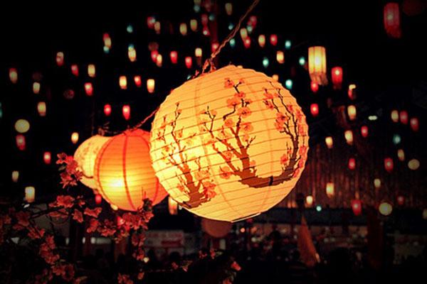 Thả đèn lồng