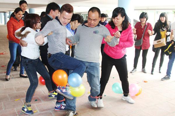 Tham gia sự kiện, đến khu vui chơi
