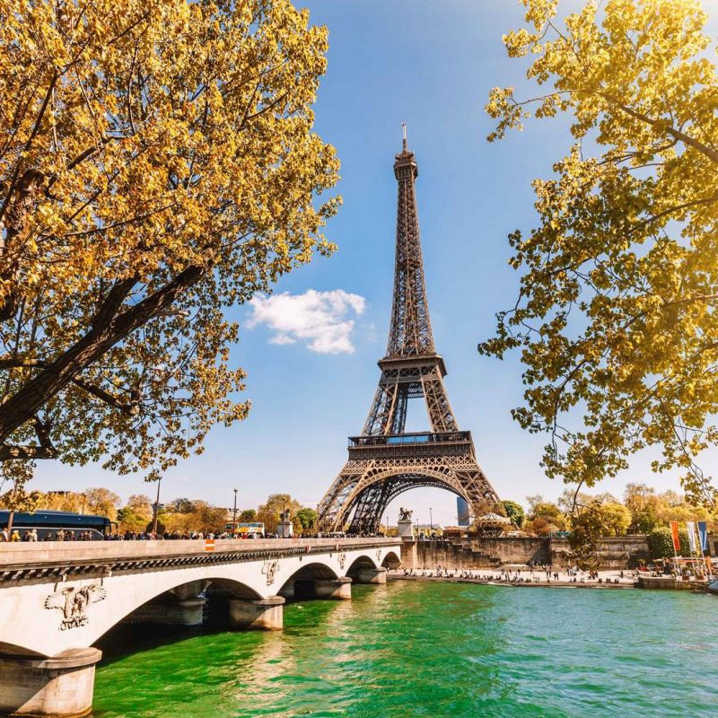 Tháp Eiffel