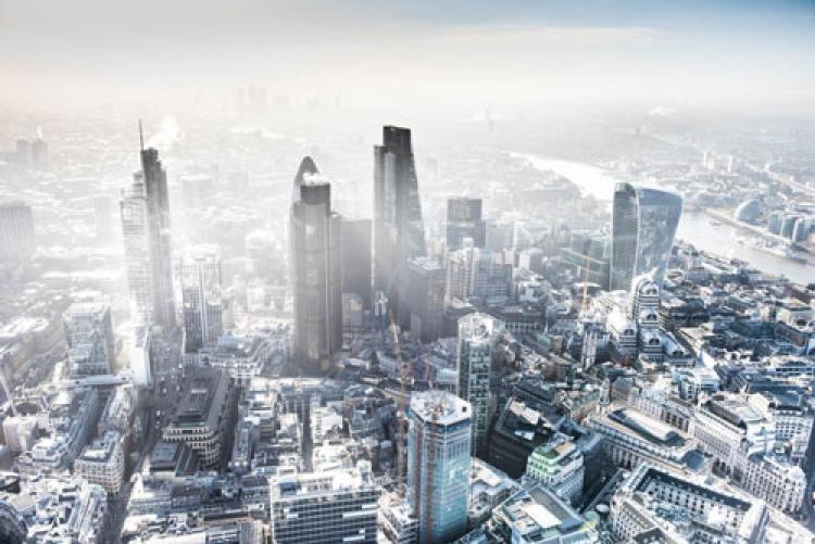 The City Of Fog: London (Anh)
