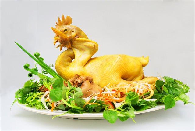 Món gà luộc ngày Tết