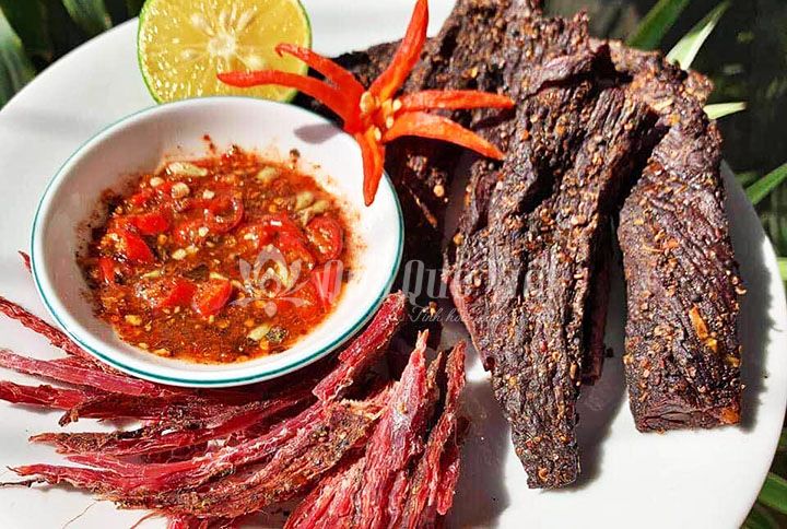 Đặc sản thịt trâu gác bếp