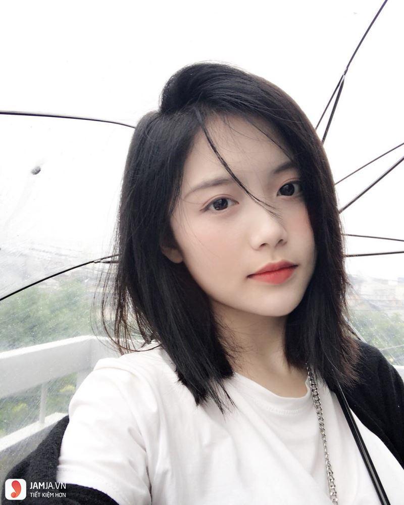 Đây cũng là gợi ý cho ý cho những cô nàng tóc mỏng, mặt dài.
