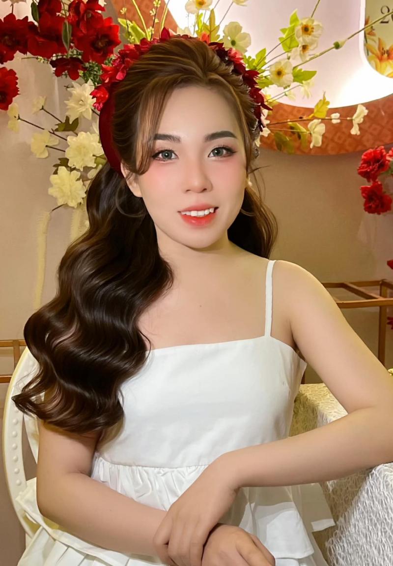 Trần Mỹ Nhung Make Up