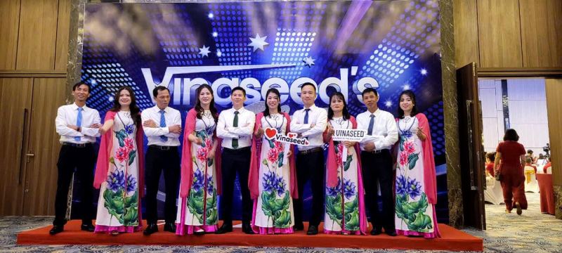 Trang Phục Biểu Diễn Phan Thương