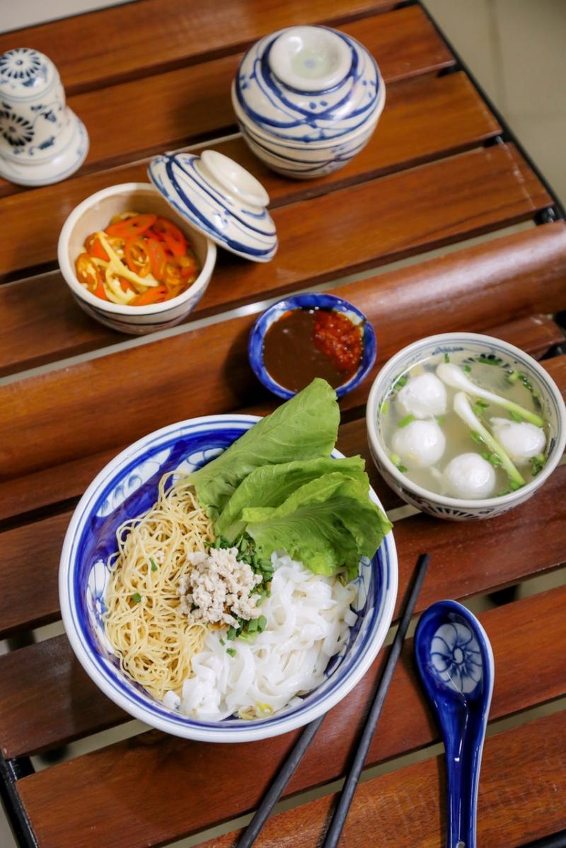 Triều Hương Trà Gia