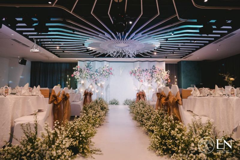ÉN RESTAURANT & EVENT SPACE