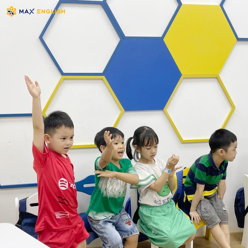 Trung tâm Max English