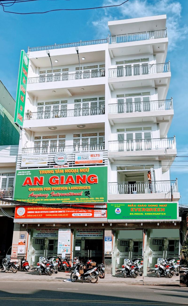 Trung tâm ngoại ngữ An Giang